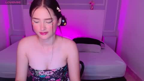 Snapshot of jasminebella0 chatting on March 2, 8:50 pm jasminebella0 online show from March 2, 8:50 pm