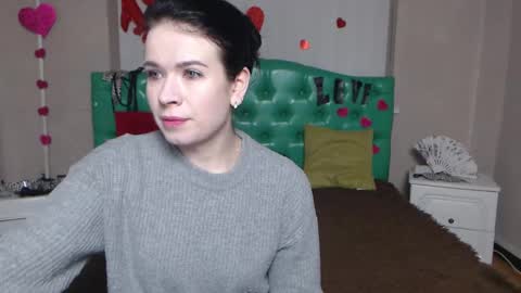 JasmineKouch online show from January 19, 6:23 am