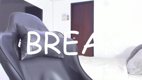 JBrooksXx online show from March 12, 2:56 pm