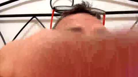 javibcn205764 online show from April 5, 9:23 pm