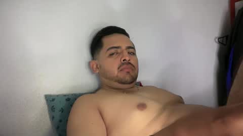 javiermichi online show from November 2, 5:29 am