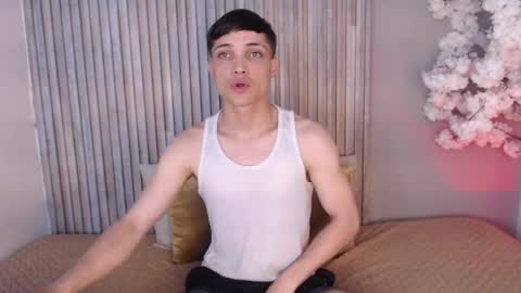 JAY online show from June 5, 1:49 pm
