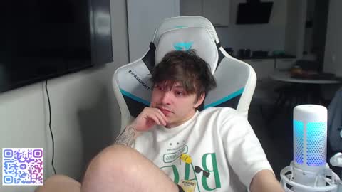 Jayce online show from May 20, 3:51 pm