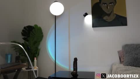 Snapshot of jaycobortiz_ chatting on December 19, 9:27 pm Jacobo online show from December 19, 9:27 pm