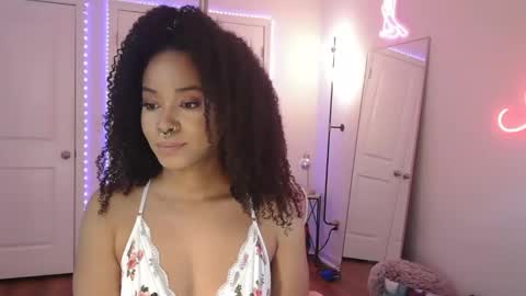 Jazmine Fox online show from February 16, 6:06 pm