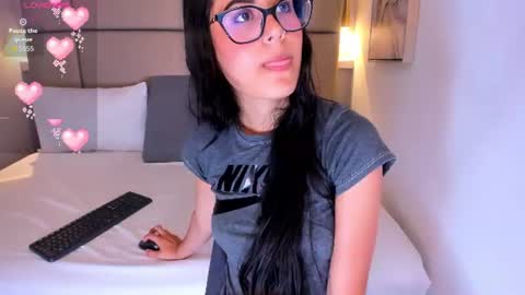 Jazmin online show from June 24, 9:11 pm