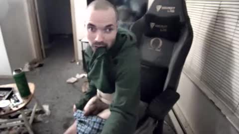 jburns87 online show from January 8, 5:13 am