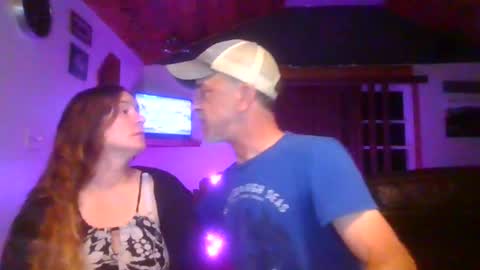 jdgiddy69 online show from June 28, 2:40 am
