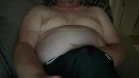 jdog31982 online show from October 14, 9:45 am