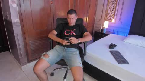 Alfer online show from February 7, 7:39 pm