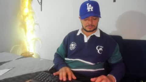 Jean alex  online show from July 1, 2:42 am