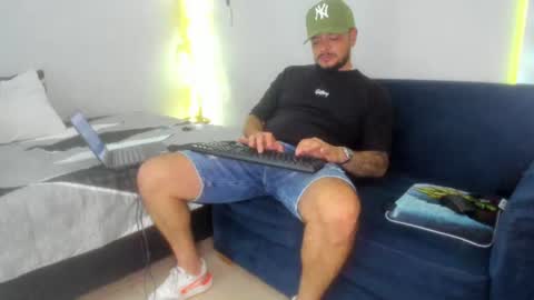 Jean alex  online show from June 30, 12:10 am