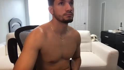 jeanwhitebianco online show from October 5, 7:21 pm