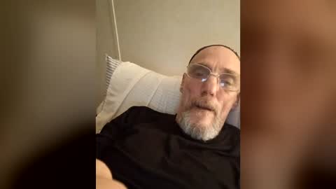 jedpiazza163893 online show from June 13, 9:42 am