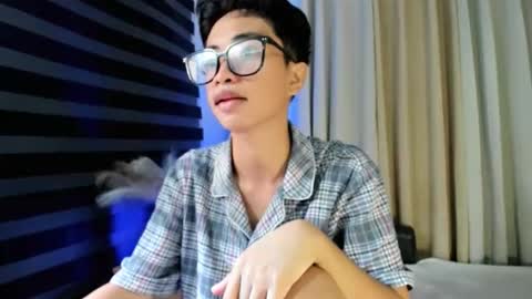 JELicious online show from May 11, 7:48 am