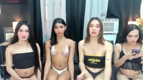 jelaimendoza13 online show from September 18, 10:47 pm