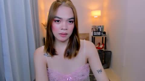 jelaimendoza13 online show from November 22, 11:30 am