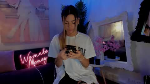 jelly__beanss online show from September 9, 7:36 pm