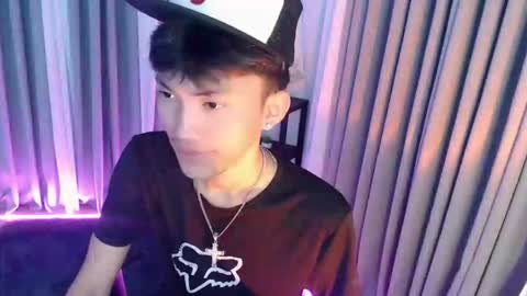 jemart_urnaughtboy online show from May 19, 8:21 am