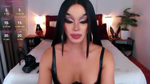 Queen Jenifer online show from May 10, 12:17 am