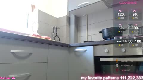 jen online show from December 4, 8:03 am