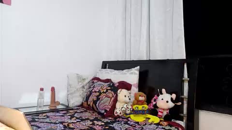  Isabella  online show from February 25, 7:23 am