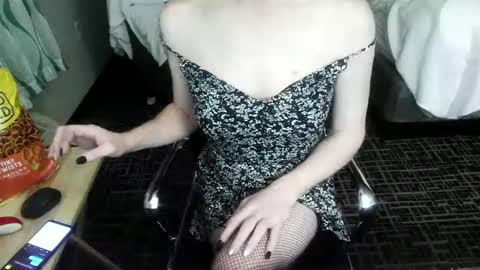 Jenna Cross online show from January 7, 3:24 am