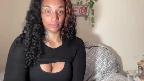 Snapshot of jenni_cash chatting on October 19, 6:51 am Mistress Jenni online show from October 19, 6:51 am