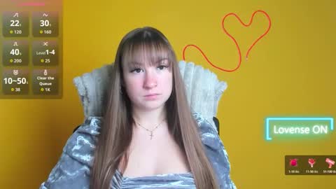 Jennifer online show from November 9, 6:39 am