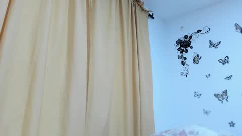 jenniferloveyou online show from October 20, 10:15 pm