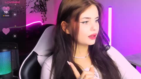 Jenni online show from December 8, 9:52 pm