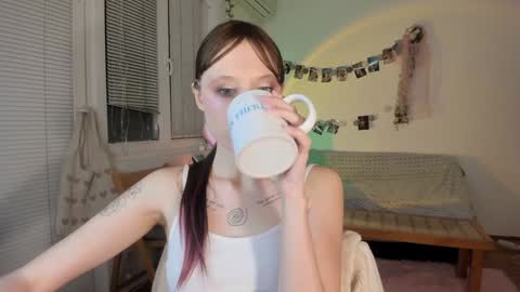 Jennifer Jenny Darling   online show from January 22, 7:45 pm