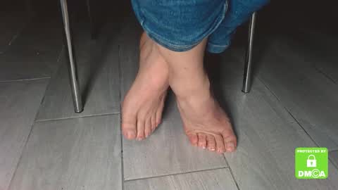 Snapshot of jenny_fighterfeet chatting on February 20, 2:13 pm Jenny online show from February 20, 2:13 pm
