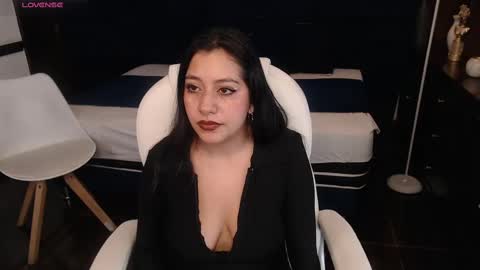 Jenny  online show from November 15, 3:02 pm