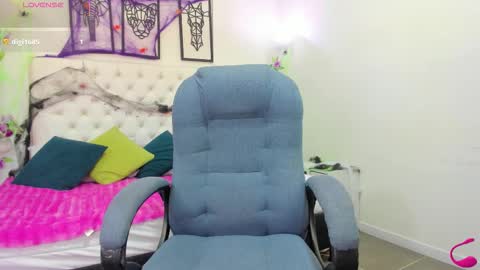 jenny_stark online show from November 1, 11:53 am