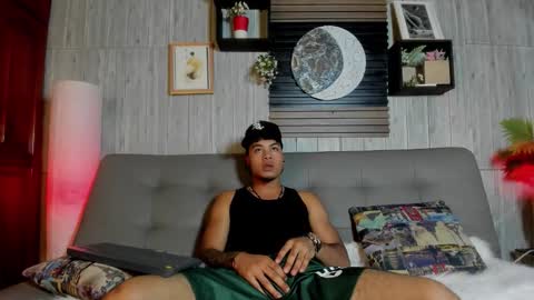 Jeremy online show from February 20, 9:50 pm