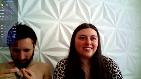 Snapshot of jerryandjessicaa chatting on October 4, 8:17 pm Jess y Jerry online show from October 4, 8:17 pm