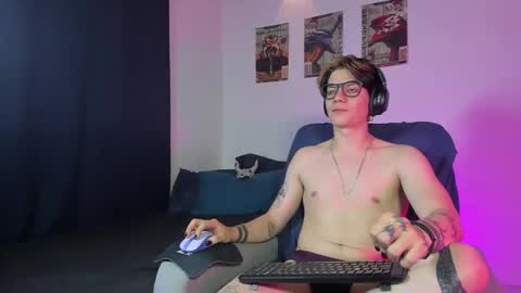 Angelo online show from October 3, 4:10 am