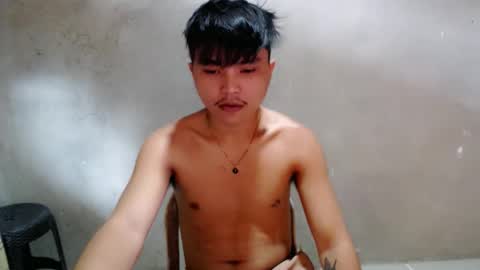 jerwinpenas00 online show from June 7, 7:24 am