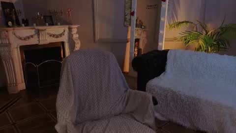 jes_solar online show from March 28, 10:00 pm