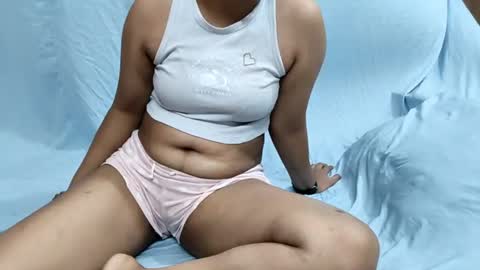 Jesmin online show from June 13, 6:29 pm