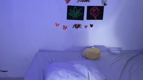 Snapshot of jessicared18 chatting on March 11, 4:41 am jessicared18 online show from March 11, 4:41 am