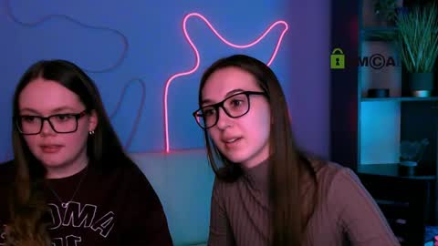 Jessie online show from April 29, 1:16 pm