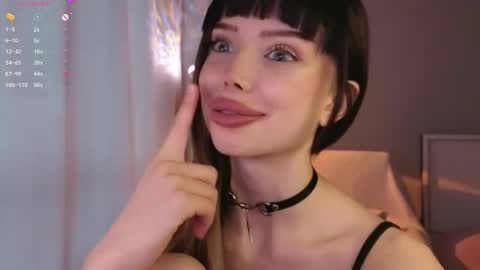 jessie_johns online show from May 13, 4:05 pm