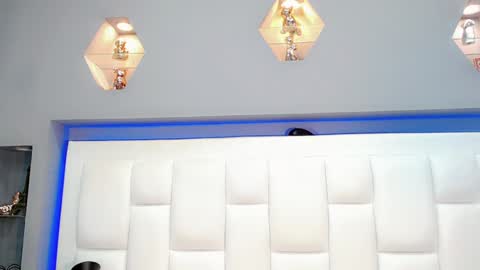 Snapshot of jessieafrodita chatting on February 8, 3:53 pm Jessieafroditas room online show from February 8, 3:53 pm