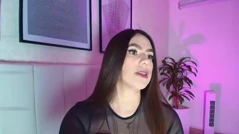 Jessie  online show from May 11, 12:01 pm