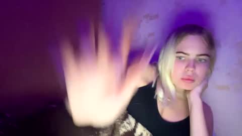 jessika_evans online show from October 5, 3:30 pm