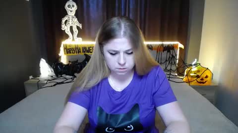 Jess online show from October 22, 7:44 am