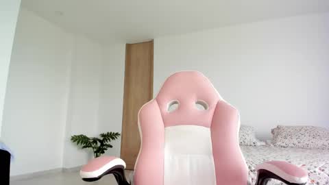    online show from February 18, 4:47 pm