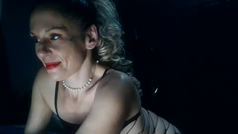 Snapshot of jessirabbit816 chatting on September 22, 12:15 am jessirabbit816 online show from September 22, 12:15 am